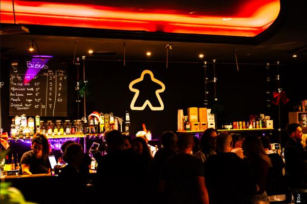 sortie à MAUREPAS, Yvelines. IMPRO AVEC LES ILLUMINÉS AU MEEPLE Sortir à MAUREPAS(Yvelines). MAUREPAS.