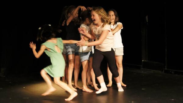 sortie à BOURG LES VALENCE, Drôme. COURS D'ESSAI ATELIER THÉÂTRE ENFANTS 7/9 ANS Sortir à BOURG LES VALENCE(Drôme). BOURG LES VALENCE.