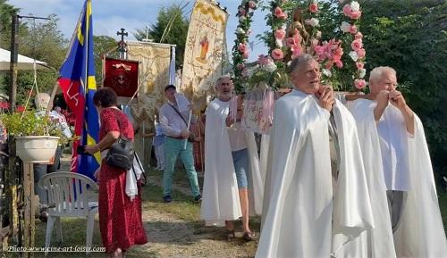 sortie à LES ABRETS EN DAUPHINE, Isère. 15 AOÛT 2025 FÊTE CATHOLIQUE DE ASSOMPTION Sortir à LES ABRETS EN DAUPHINE(Isère). LES ABRETS EN DAUPHINE.