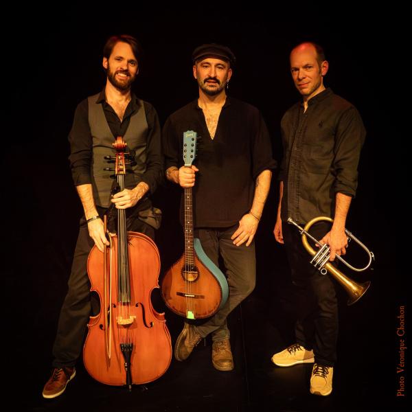 sortie à PONTENX LES FORGES, Landes. MAN ENCANTADA Sortir à PONTENX LES FORGES(Landes). PONTENX LES FORGES.