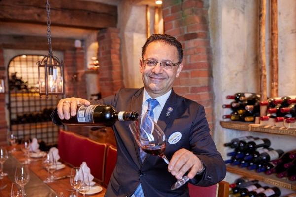 sortie à MARCKOLSHEIM, Bas Rhin. EXPÉDITION VINICOLE « LA DIVA – PINOT NOIR » À EUR Sortir à MARCKOLSHEIM(Bas Rhin). MARCKOLSHEIM.