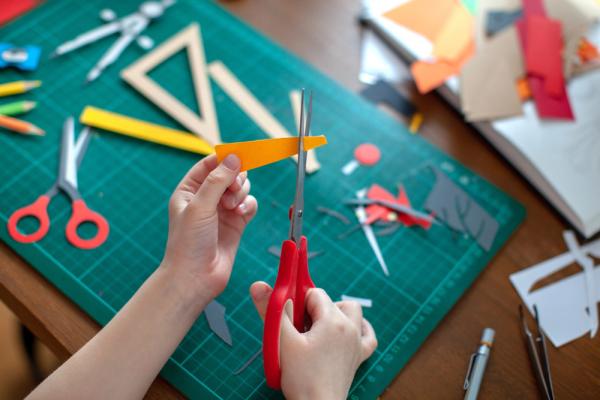 sortie à PLOUMAGOAR, Côtes d'Armor. ATELIER CRÉATIF AVEC THOMAS AURIOL Sortir à PLOUMAGOAR(Côtes d'Armor). PLOUMAGOAR.