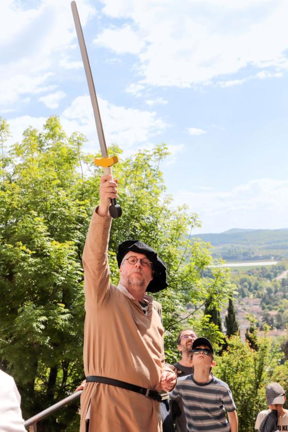 Sortir &agrave; CREST(Dr&ocirc;me). CREST.