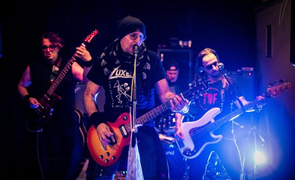 Sortir &agrave; BORDERES SUR L ECHEZ(Hautes Pyr&eacute;n&eacute;es). BORDERES SUR L ECHEZ.