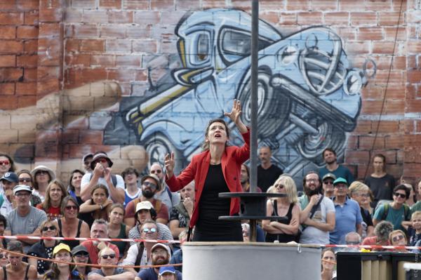 Sortir &agrave; PERTUIS(Vaucluse). PERTUIS.