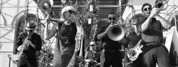 Sortir &agrave; PERTUIS(Vaucluse). PERTUIS.