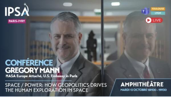 sortie à IVRY SUR SEINE, Val de Marne. GRÉGORY MANN – REPRÉSENTANT DE LA NASA EN EUROPE Sortir à IVRY SUR SEINE(Val de Marne). IVRY SUR SEINE.