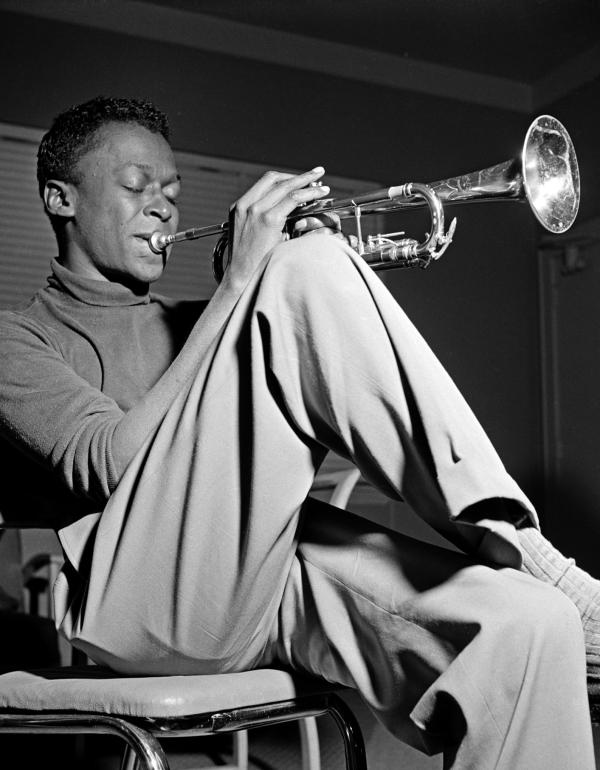 sortie à PARIS, Paris. MILES DAVIS, LA NUIT AUSSI EST UN SOLEIL Sortir à PARIS(Paris). PARIS.